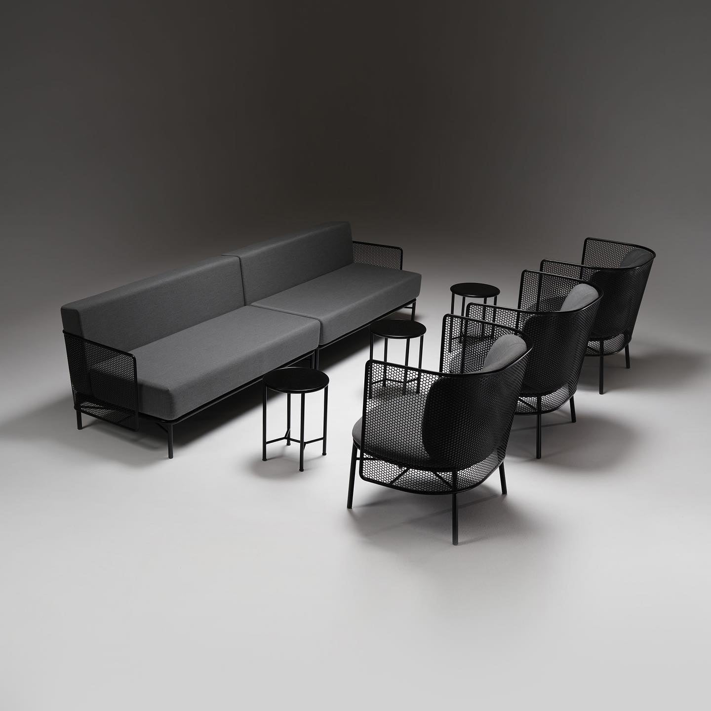 Curvo Sofa-Lounges-Bowermans