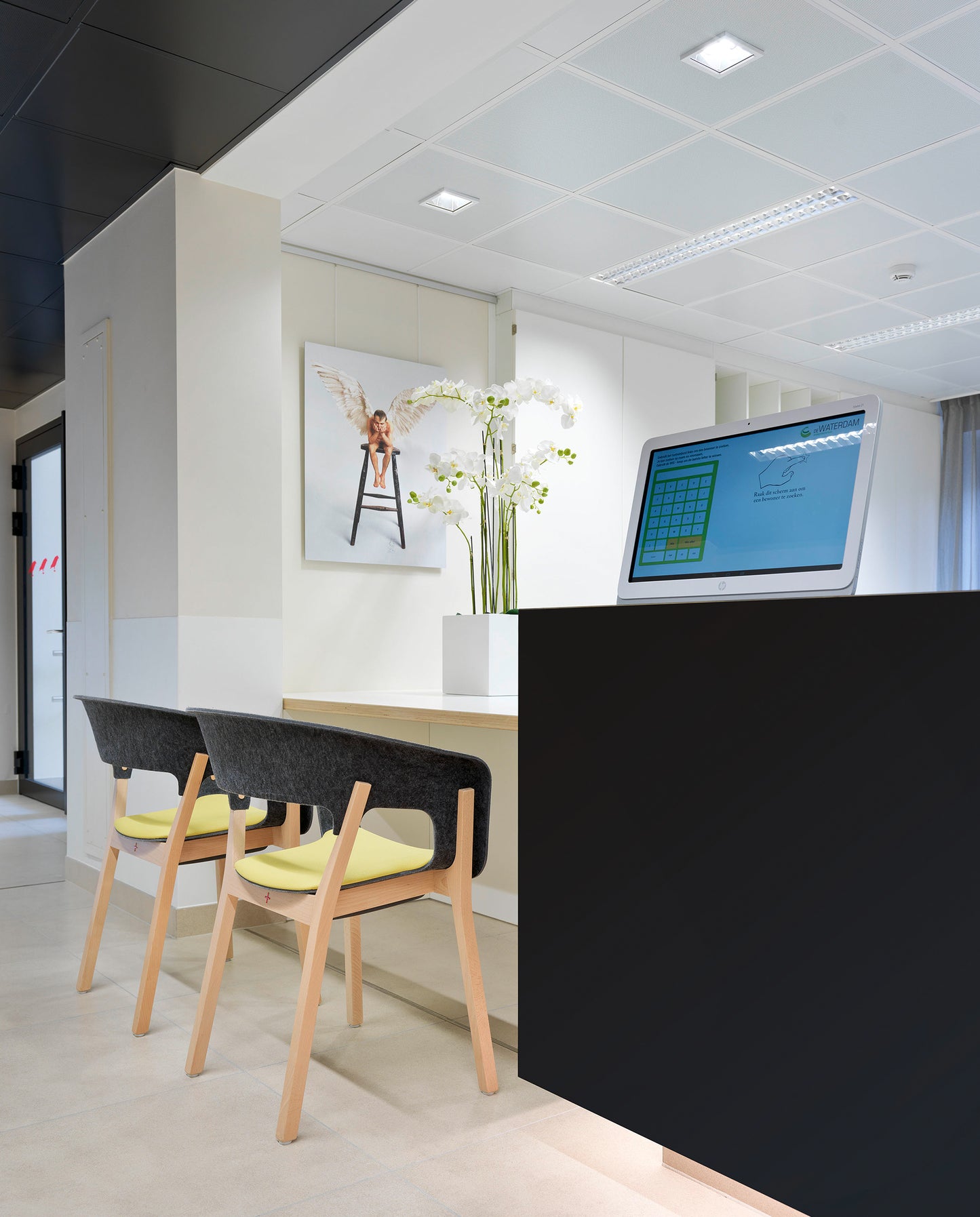 Njord Visitor Chair-Chairs-Bowermans
