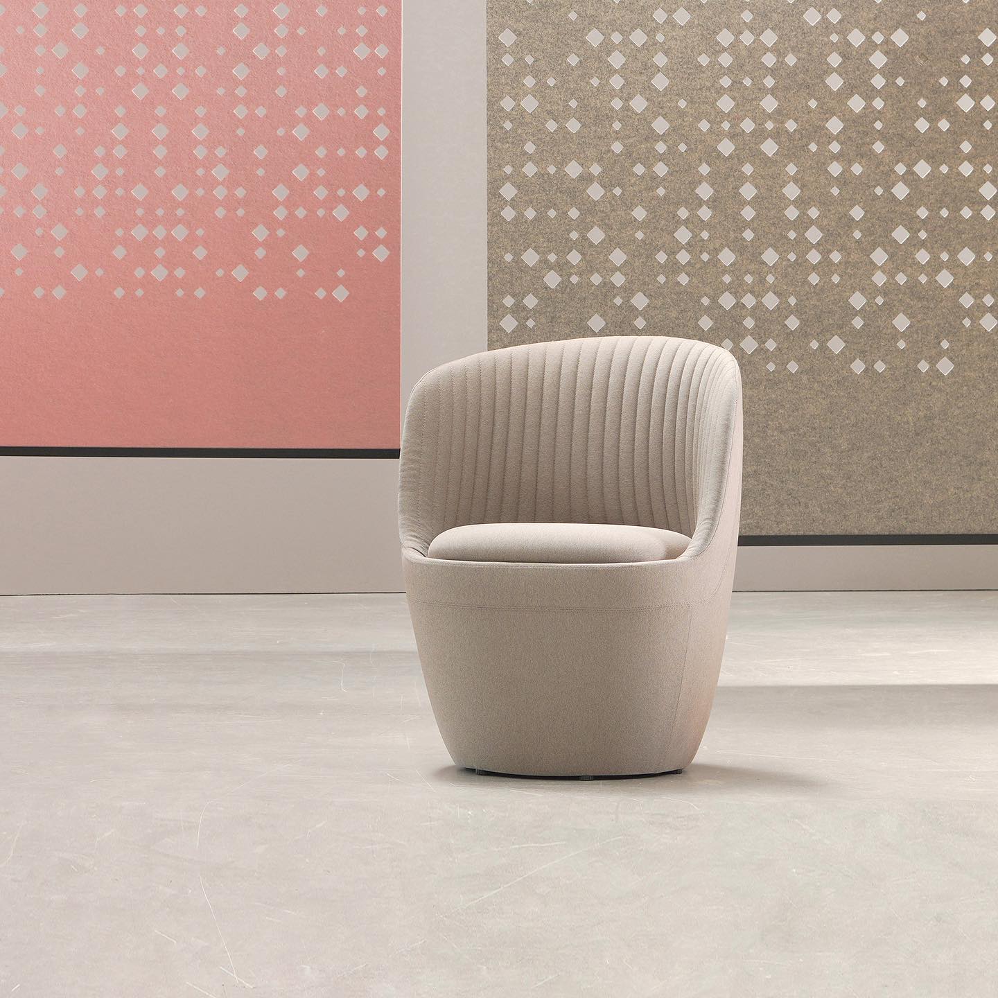Shelly Armchair-Armchairs-Bowermans
